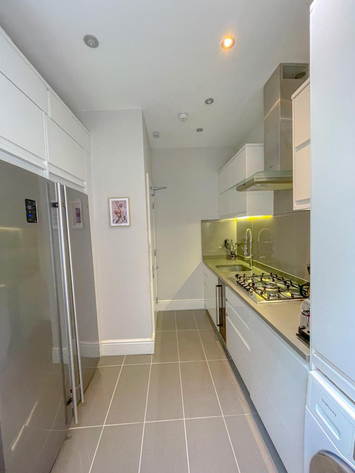 Bloomsbury Residences Лондон Екстериор снимка