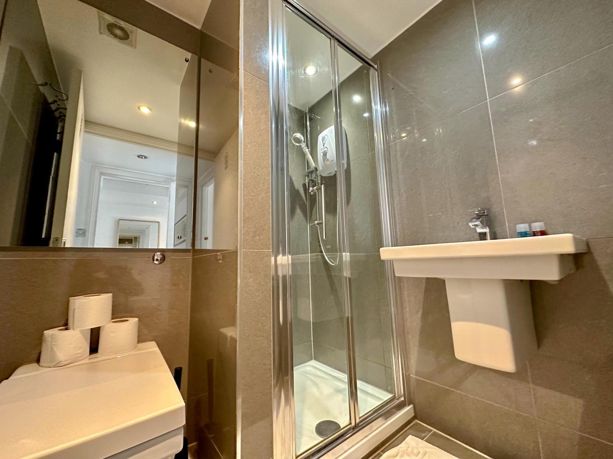 Bloomsbury Residences Лондон Екстериор снимка